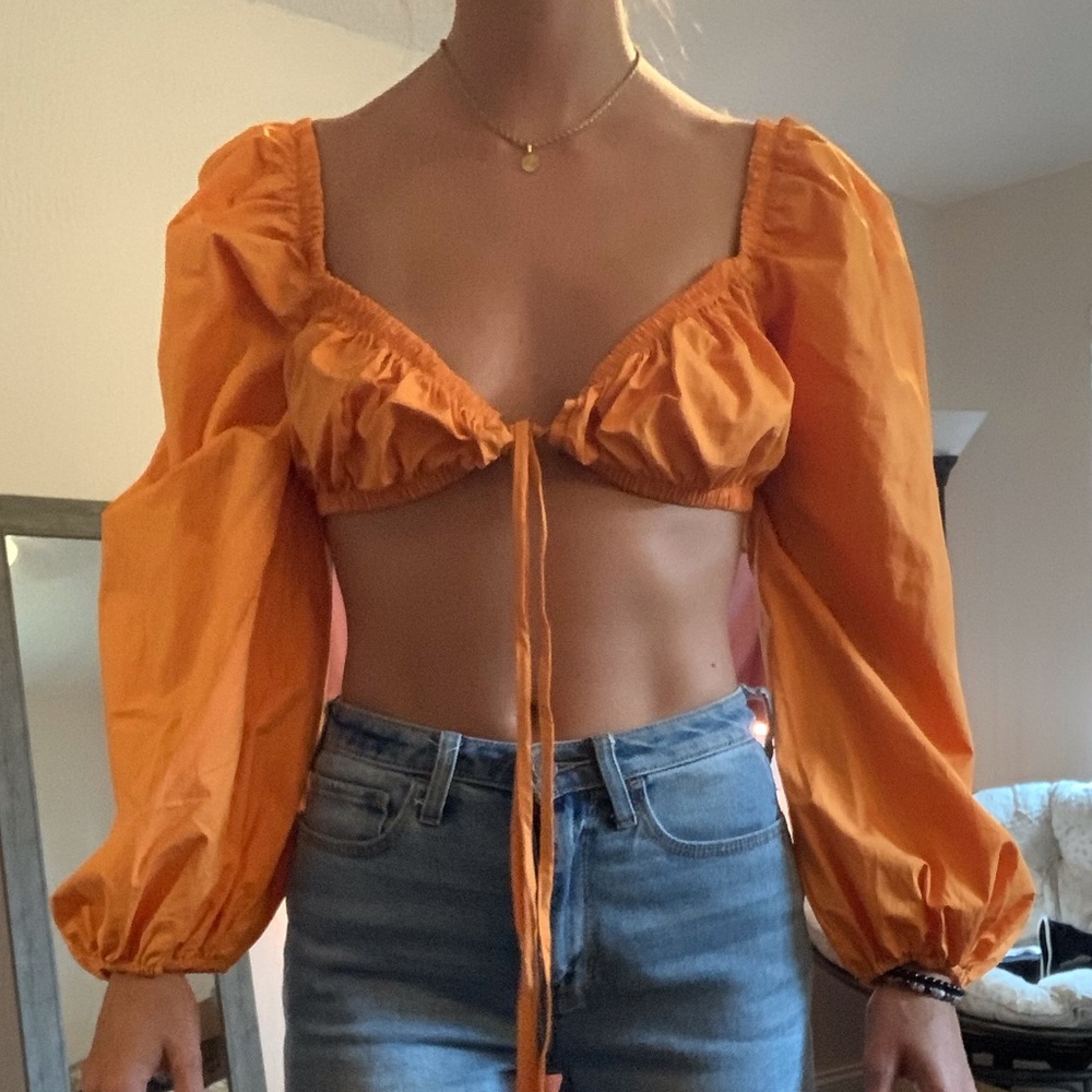 Long, puff sleeve top